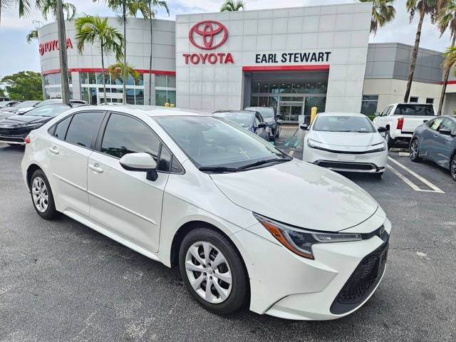 2020 Toyota Corolla LE — Sedan — 43,462 mi — Lake Park, FL
