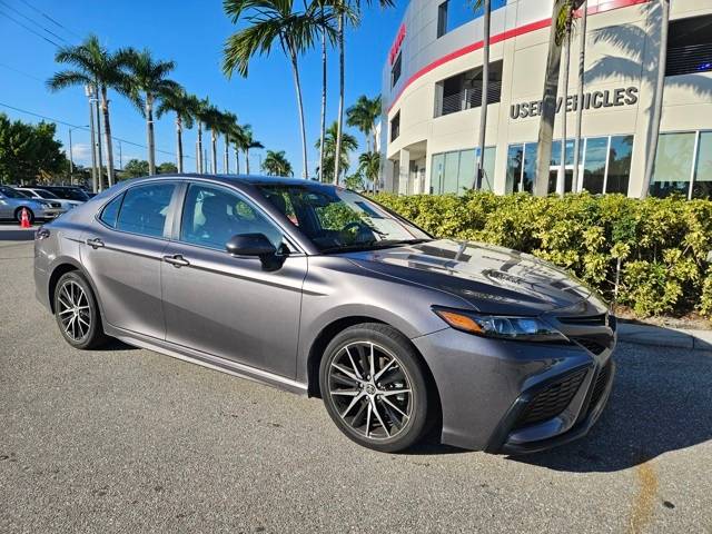 2023 Toyota Camry SE — Sedan — 13,260 mi — Lake Park, FL