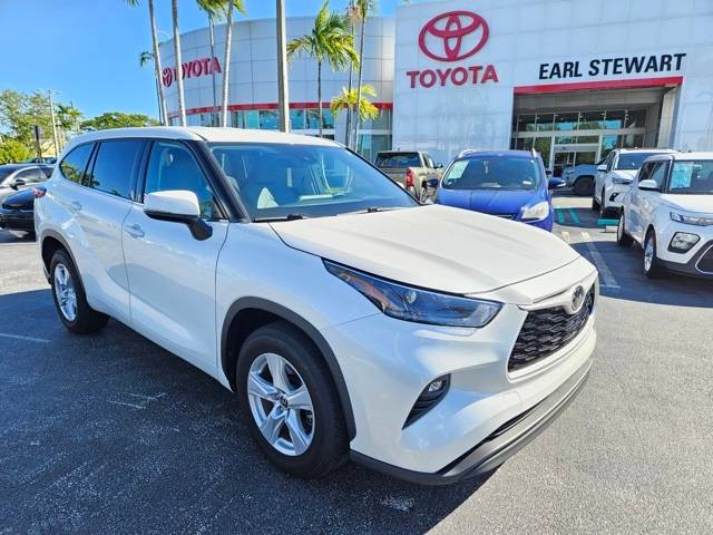 2021 Toyota Highlander LE — SUV — 58,965 mi — Lake Park, FL