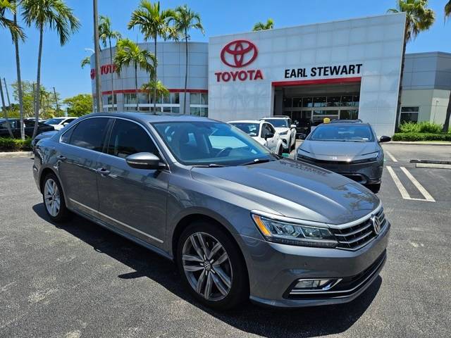 2017 Volkswagen Passat 1.8T SE — Sedan — 81,592 mi — Lake Park, FL