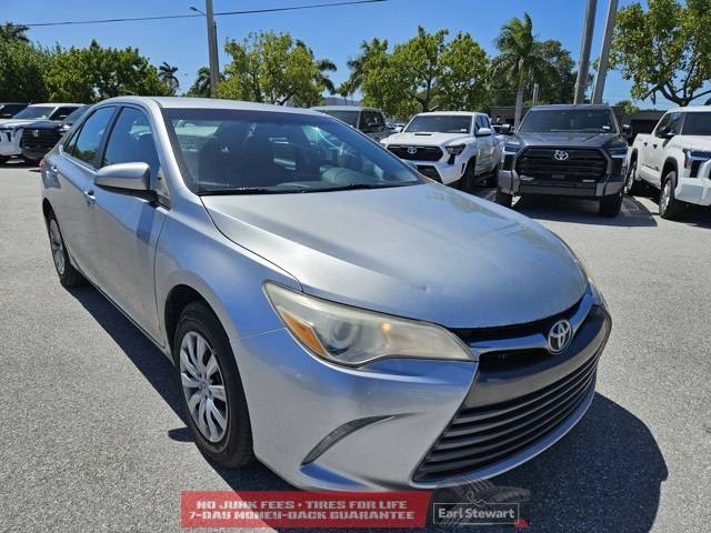 2015 Toyota Camry LE — Sedan — 147,870 mi — Lake Park, FL