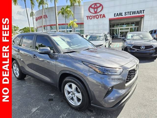 2024 Toyota Highlander LE — SUV — 10,361 mi — Lake Park, FL