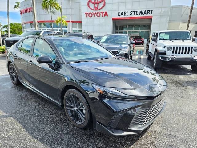 2025 Toyota Camry Hybrid LE — Sedan — 38,205 mi — Lake Park, FL