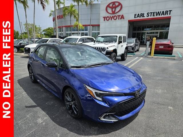2025 Toyota Corolla Hatchback XSE — Hatchback — 6 mi — Lake Park, FL