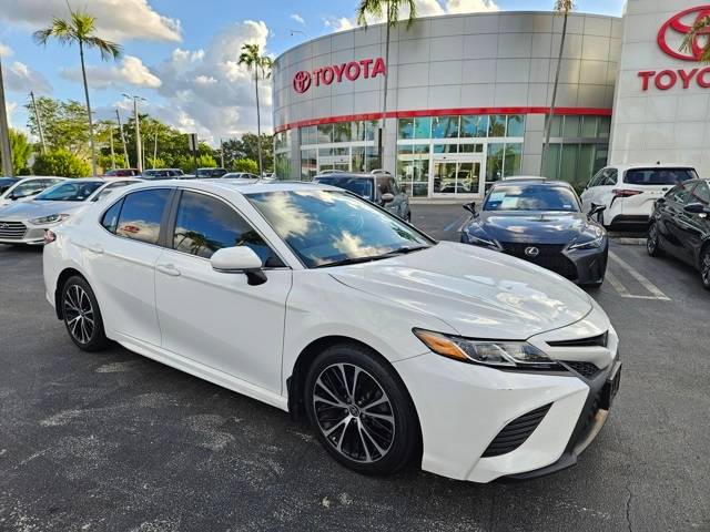 2020 Toyota Camry SE — Sedan — 66,864 mi — Lake Park, FL