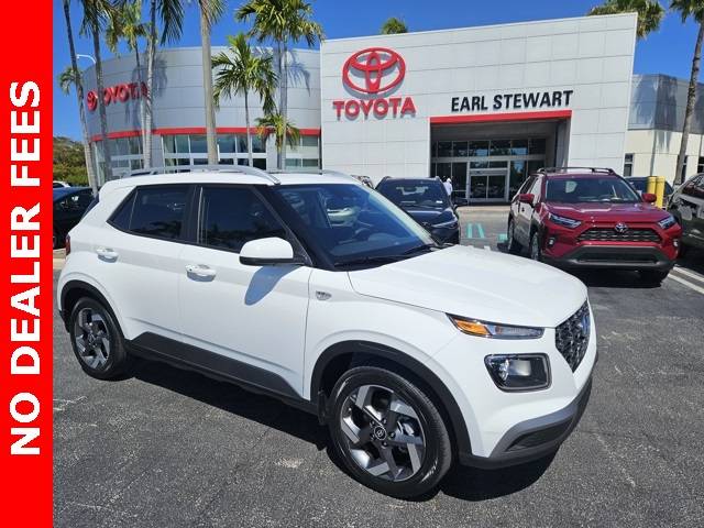2025 Hyundai Venue SEL — SUV — 70 mi — Lake Park, FL