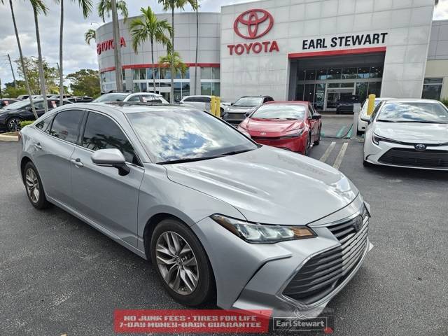 2019 Toyota Avalon XLE — Sedan — 126,675 mi — Lake Park, FL