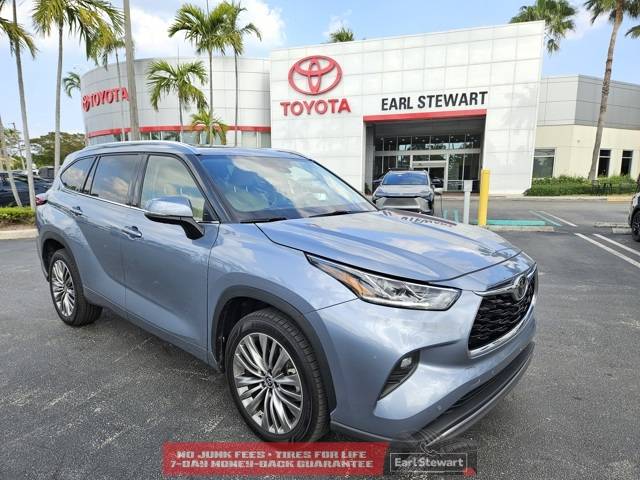2022 Toyota Highlander Platinum — SUV — 33,955 mi — Lake Park, FL
