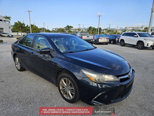 2016 Toyota Camry SE — Sedan — 137,029 mi — Lake Park, FL