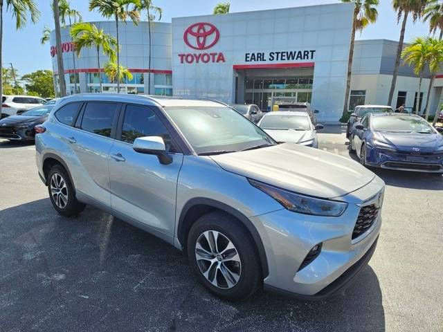 2023 Toyota Highlander L — SUV — 41,817 mi — Lake Park, FL