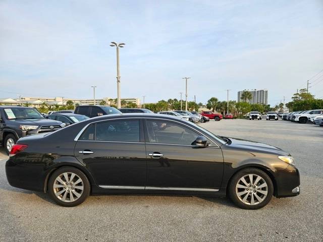 2011 Toyota Avalon Limited — Sedan — 109,957 mi — Lake Park, FL