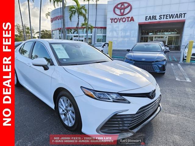 2024 Toyota Camry LE — Sedan — 23,850 mi — Lake Park, FL