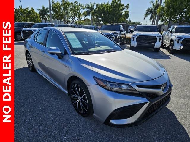 2022 Toyota Camry SE — Sedan — 56,340 mi — Lake Park, FL