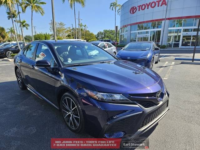 2022 Toyota Camry SE — Sedan — 56,580 mi — Lake Park, FL