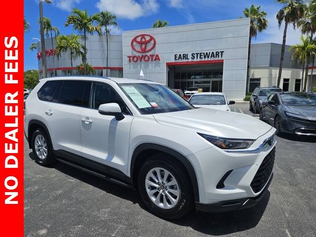 2024 Toyota Grand Highlander XLE — SUV — 8,362 mi — Lake Park, FL