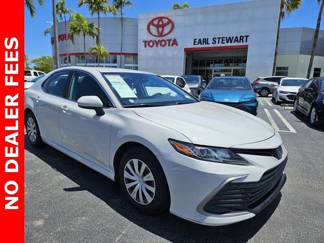 2023 Toyota Camry Hybrid LE — Sedan — 34,972 mi — Lake Park, FL