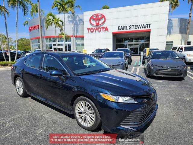 2018 Toyota Camry XLE — Sedan — 16,158 mi — Lake Park, FL