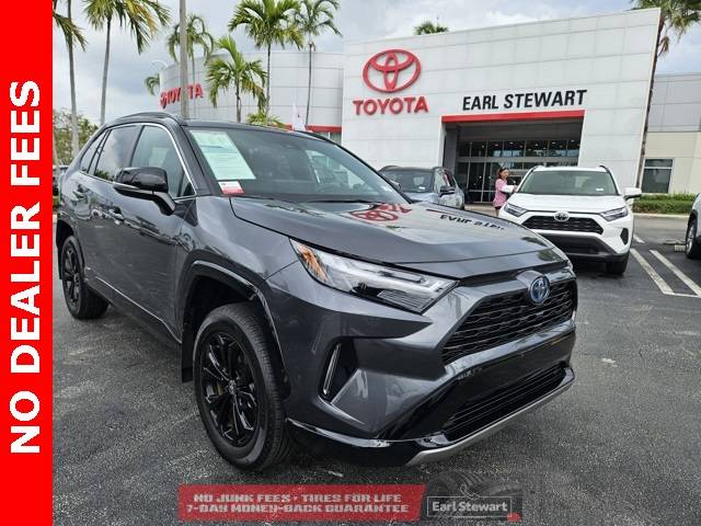 2024 Toyota RAV4 Hybrid XSE — SUV — 9,036 mi — Lake Park, FL