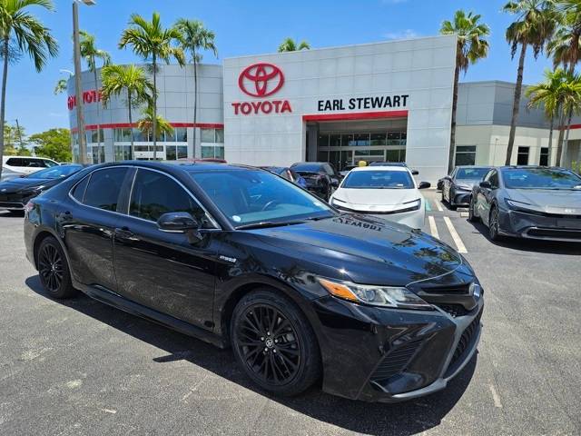 2019 Toyota Camry Hybrid SE — Sedan — 91,656 mi — Lake Park, FL