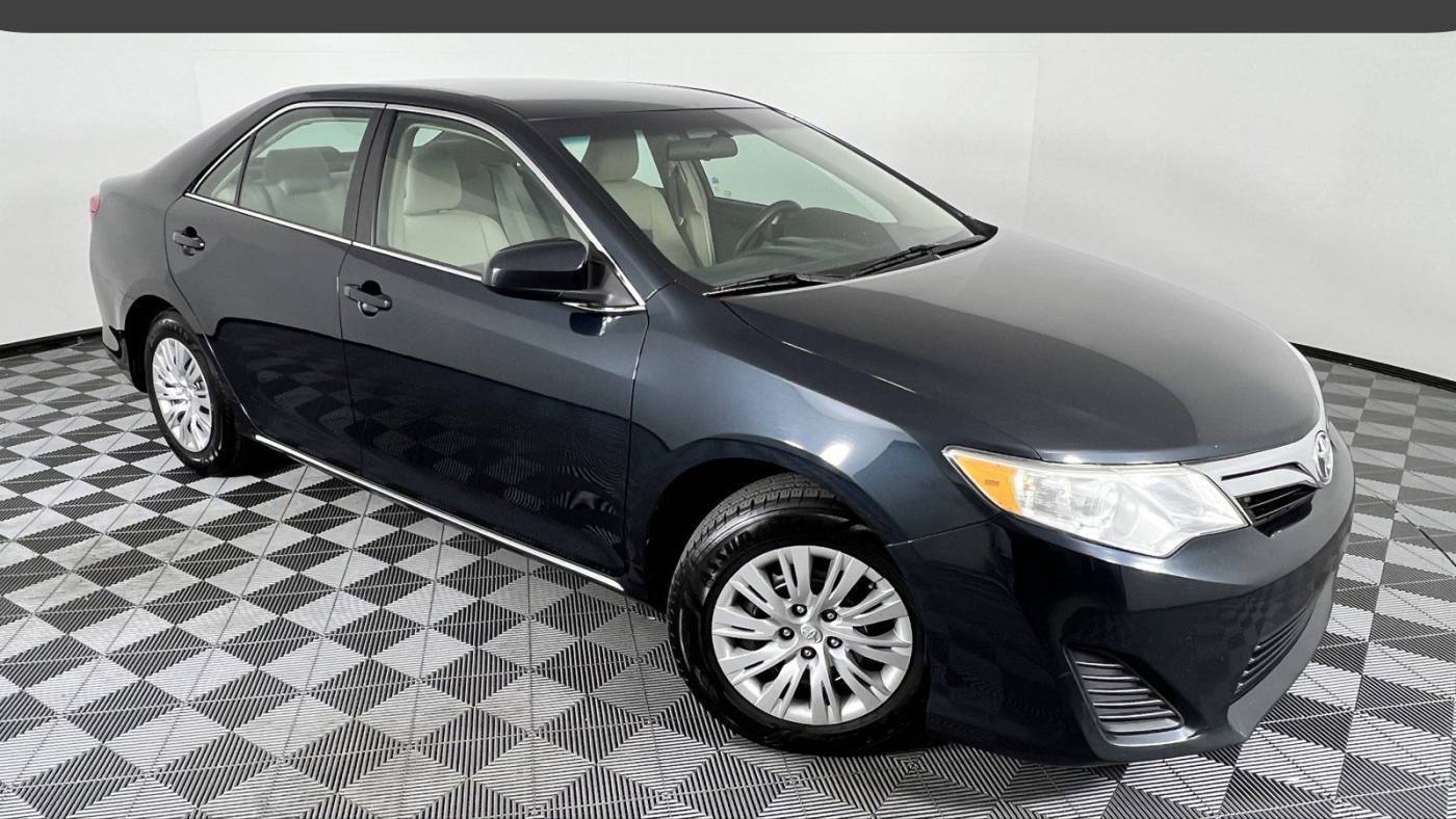 2014 Toyota Camry L — Sedan — 96,832 mi — Farmington, UT
