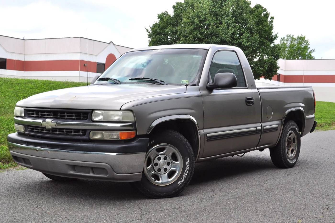 2001 Chevrolet Silverado 1500 Base — Pickup Truck — 221,004 mi — Sterling, VA