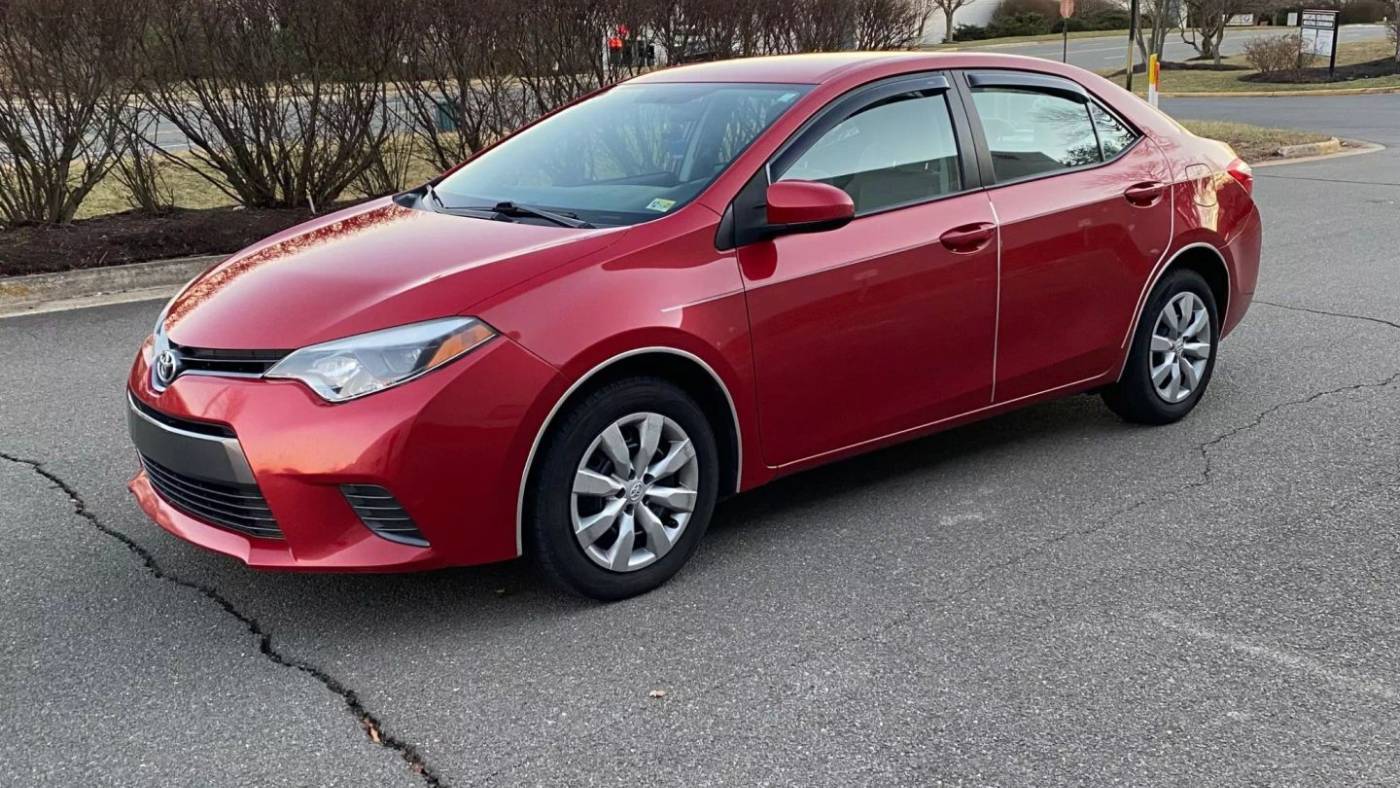 2015 Toyota Corolla LE — Sedan — 131,760 mi — Sterling, VA