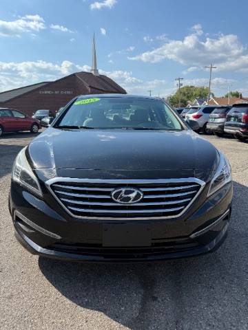 2015 Hyundai Sonata SE — Sedan — 104,744 mi — HAMILTON, OH