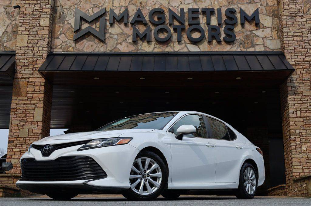 2018 Toyota Camry LE — Sedan — 116,665 mi — Lawrenceville, GA