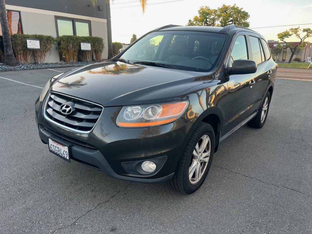 2011 Hyundai Santa Fe SE — SUV — 208,260 mi — San Diego, CA