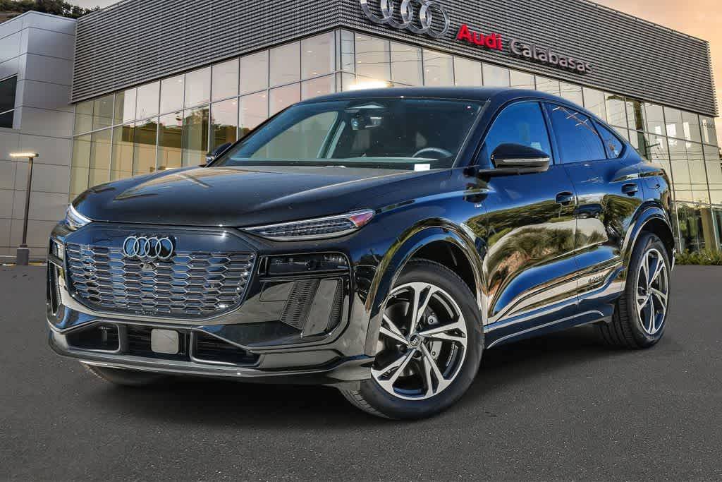 2027 Audi Q6 Sportback e-tron quattro Premium Plus