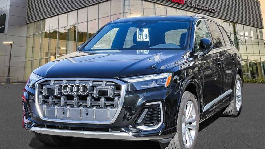2025 Audi Q7 Premium — SUV — 6,880 mi — Calabasas, CA