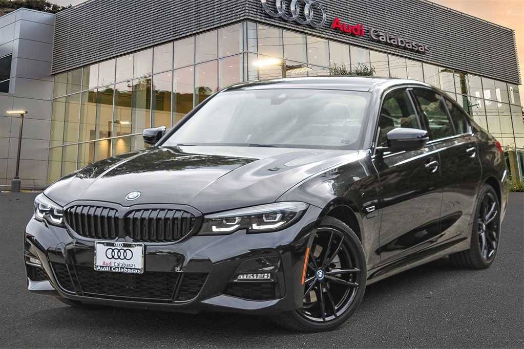 2022 BMW 3 Series 330e — Sedan — 27,764 mi — Calabasas, CA