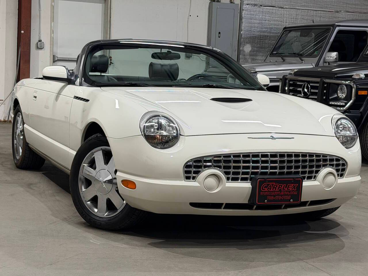 2002 Ford Thunderbird Deluxe