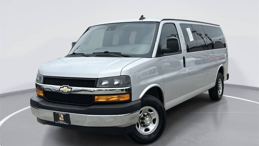 2020 Chevrolet Express Passenger LT — Passenger Van — 82,635 mi — McKinney, TX