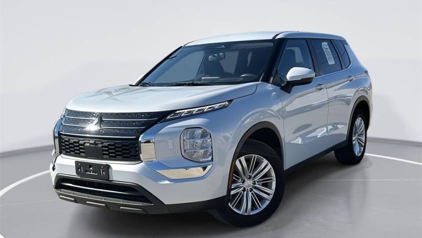 2023 Mitsubishi Outlander ES — SUV — 12,669 mi — McKinney, TX
