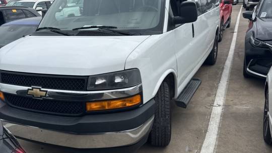 2021 Chevrolet Express Passenger LT — Passenger Van — 77,180 mi — McKinney, TX