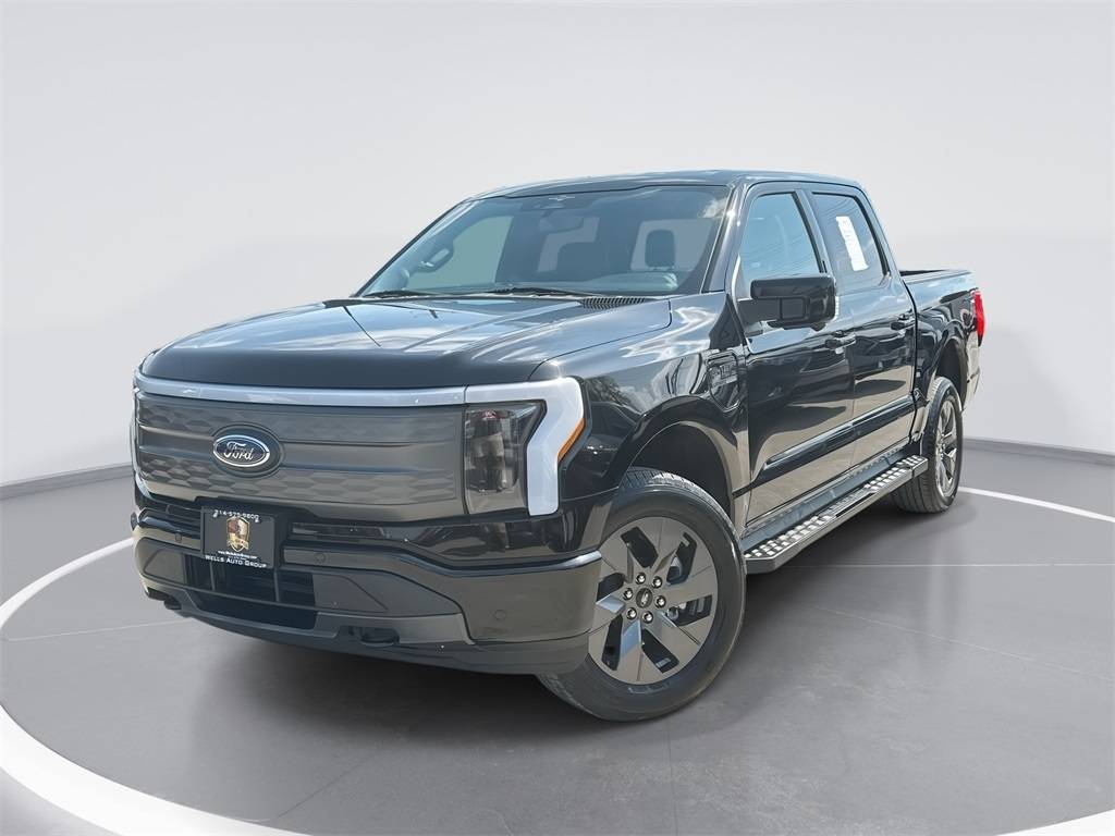 2023 Ford F-150 Lightning LARIAT — Pickup Truck — 27,432 mi — McKinney, TX