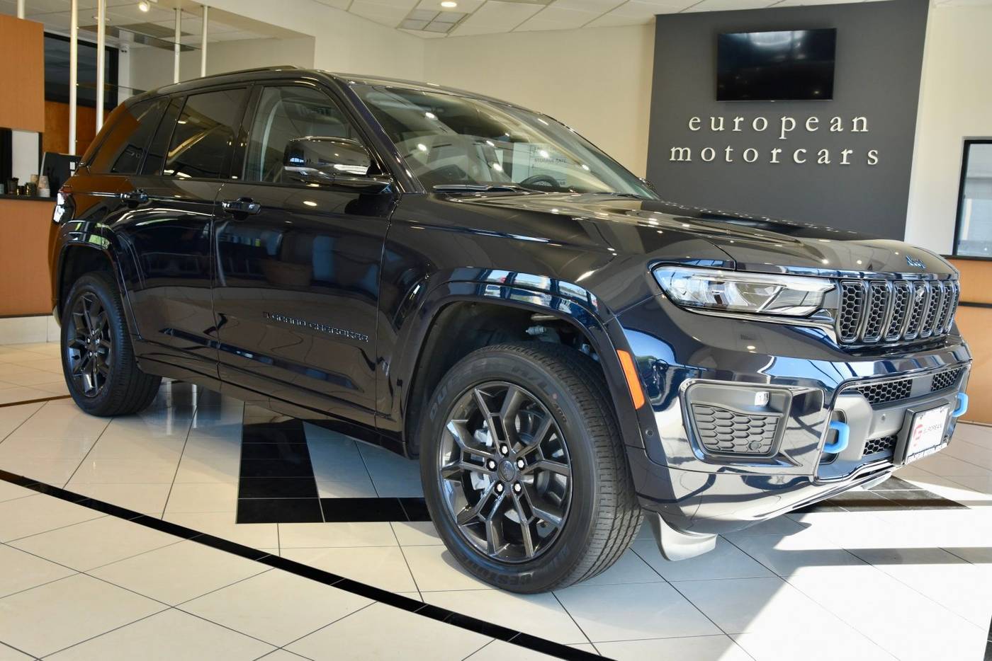2023 Jeep Grand Cherokee 30th Anniversary 4xe — SUV — 22,926 mi — Middletown, CT
