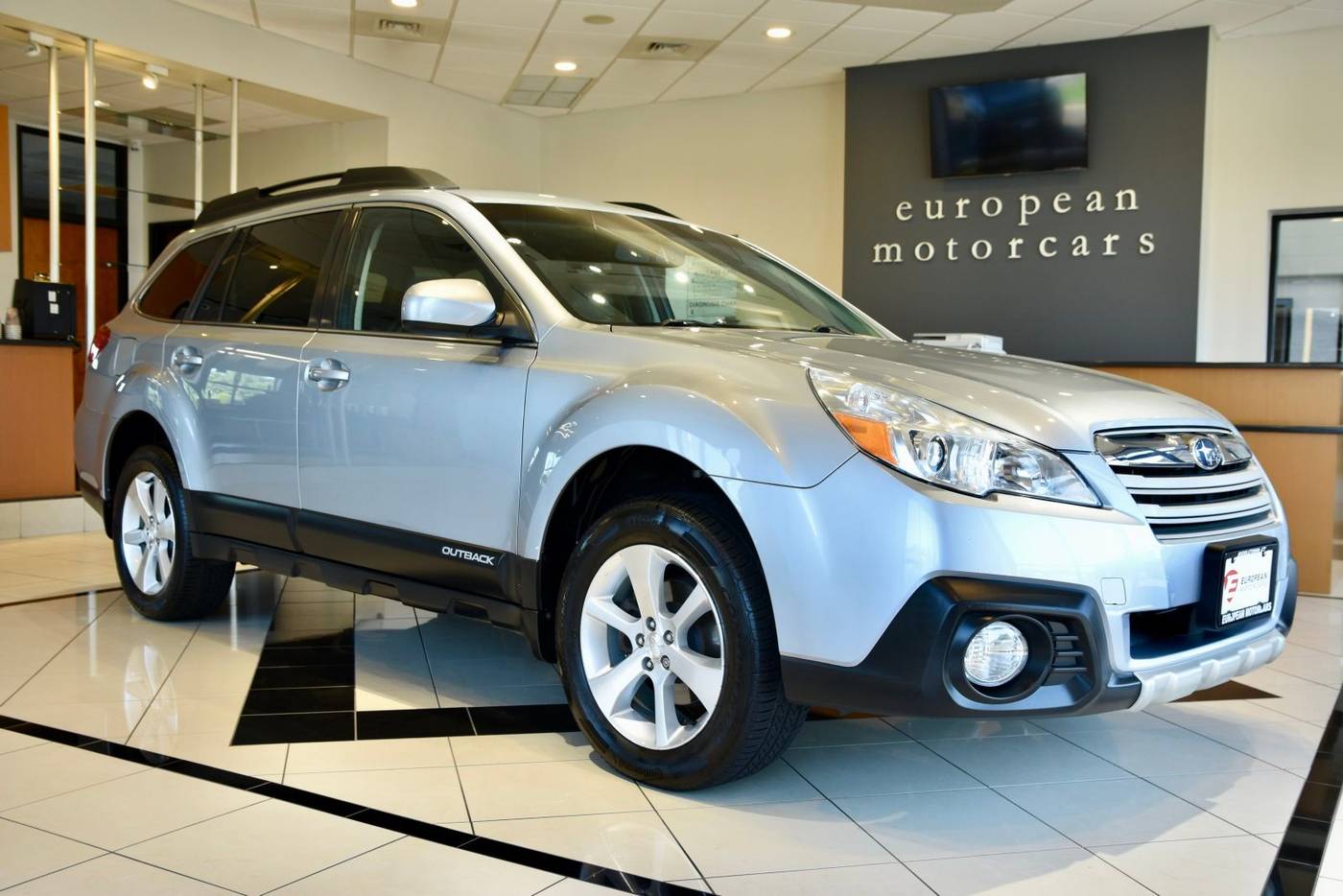 2013 Subaru Outback 2.5i Limited — SUV — 83,246 mi — Middletown, CT