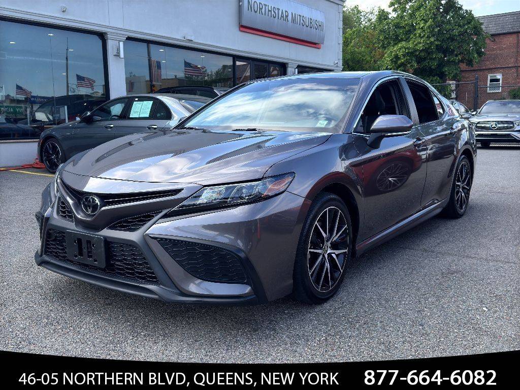 2022 Toyota Camry SE — Sedan — 26,313 mi — Long Island City, NY