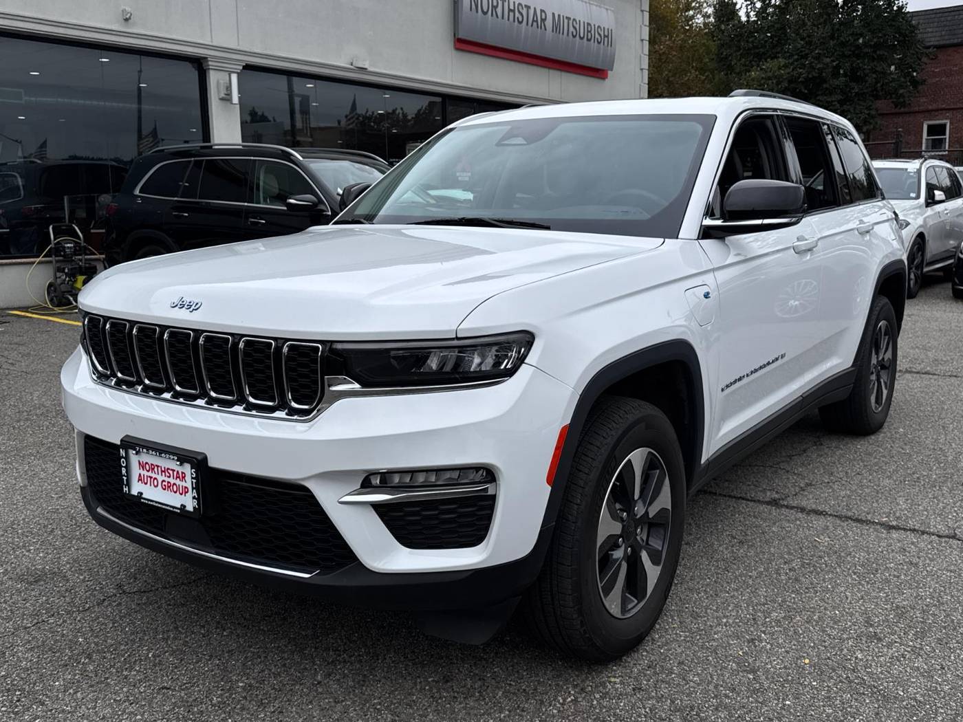2023 Jeep Grand Cherokee 4xe — SUV — 29,650 mi — Long Island City, NY