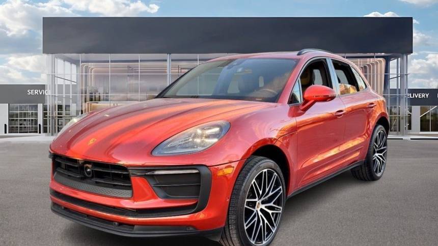 2023 Porsche Macan T — SUV — 16,942 mi — Long Island City, NY