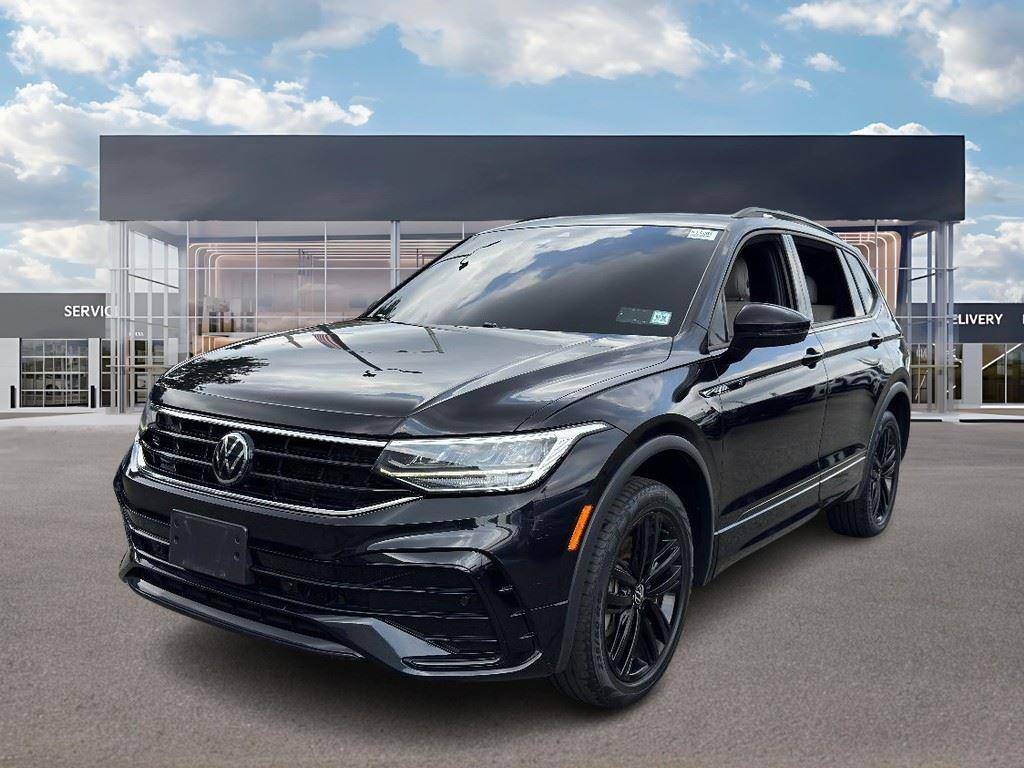 2022 Volkswagen Tiguan SE R-Line Black — SUV — 64,158 mi — Long Island City, NY