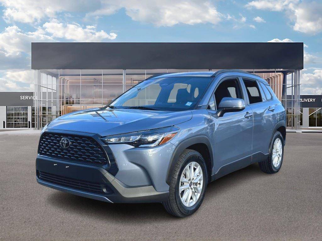 2024 Toyota Corolla Cross LE — SUV — 4,549 mi — Long Island City, NY