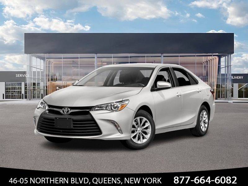 2017 Toyota Camry LE — Sedan — 100,060 mi — Long Island City, NY