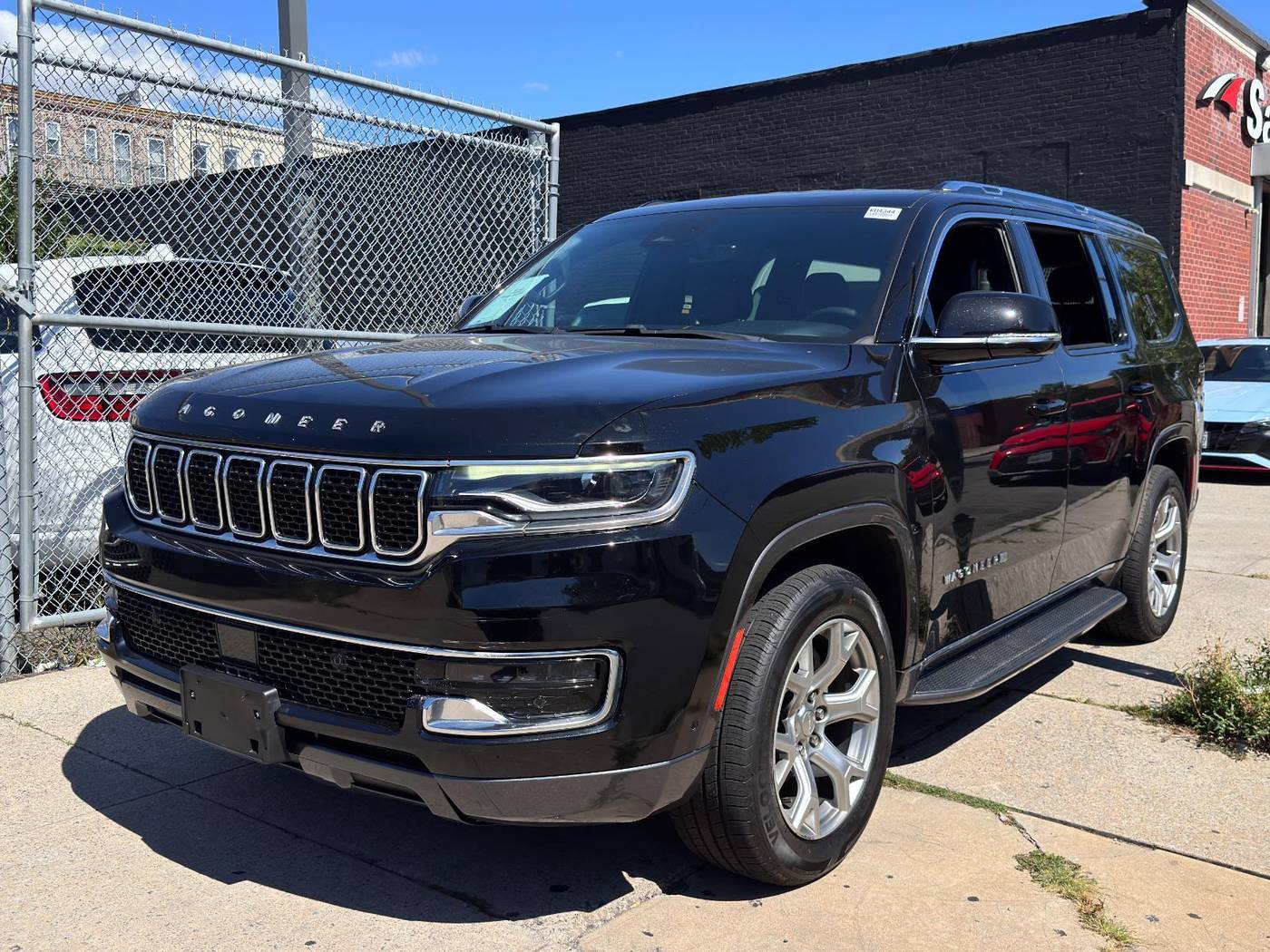 2022 Jeep Wagoneer Series II — SUV — 32,739 mi — Long Island City, NY