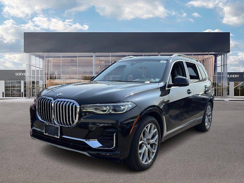 2022 BMW X7 40i — SUV — 25,700 mi — Long Island City, NY