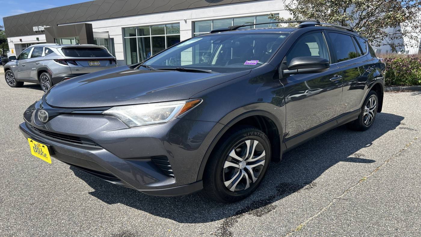 2017 Toyota RAV4 LE — SUV — 91,550 mi — Brunswick, ME