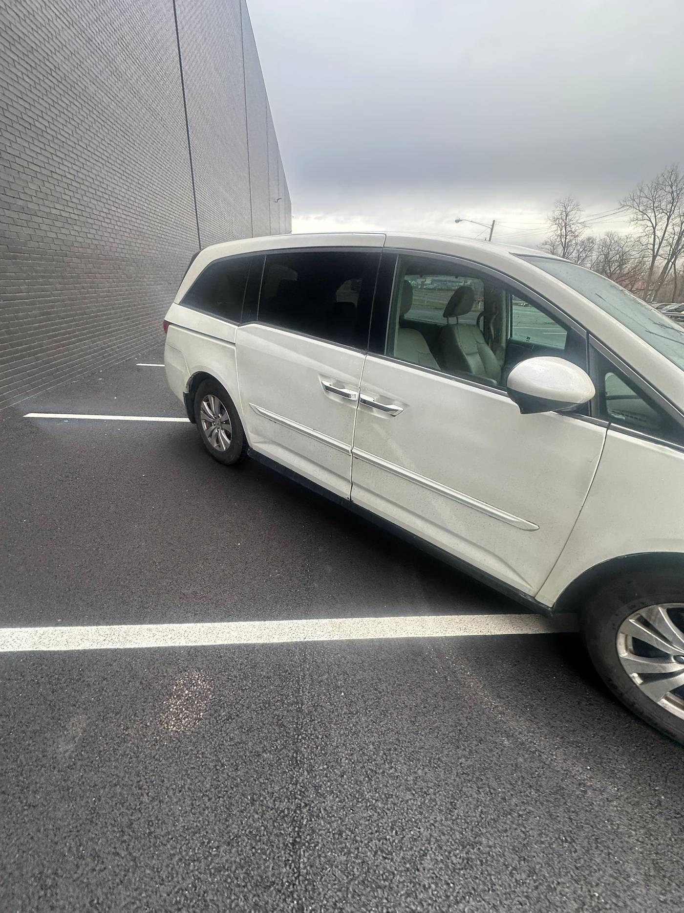 2016 Honda Odyssey EX-L — Minivan — 150,000 mi — Columbus, OH