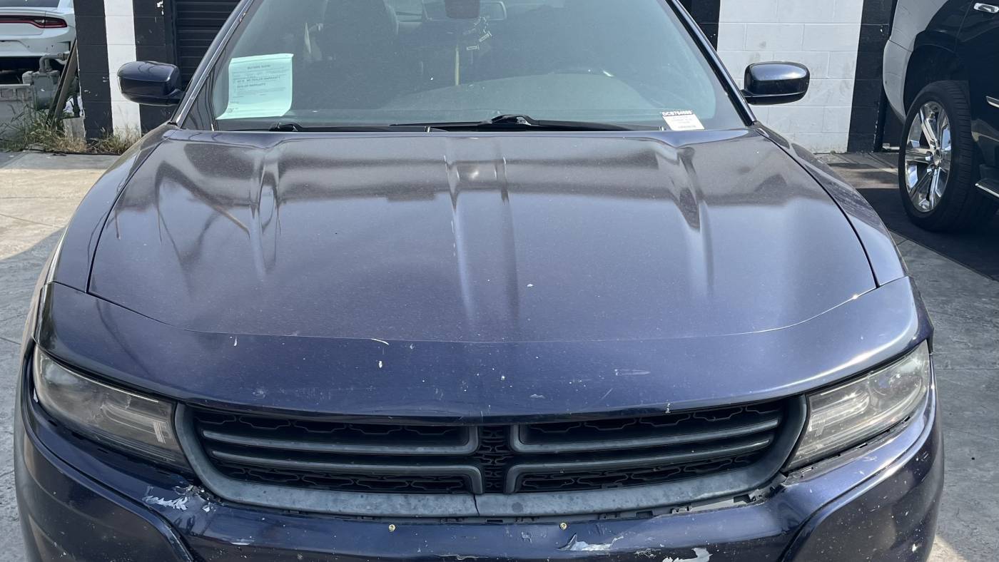 2015 Dodge Charger SE — Sedan — 110,000 mi — Columbus, OH